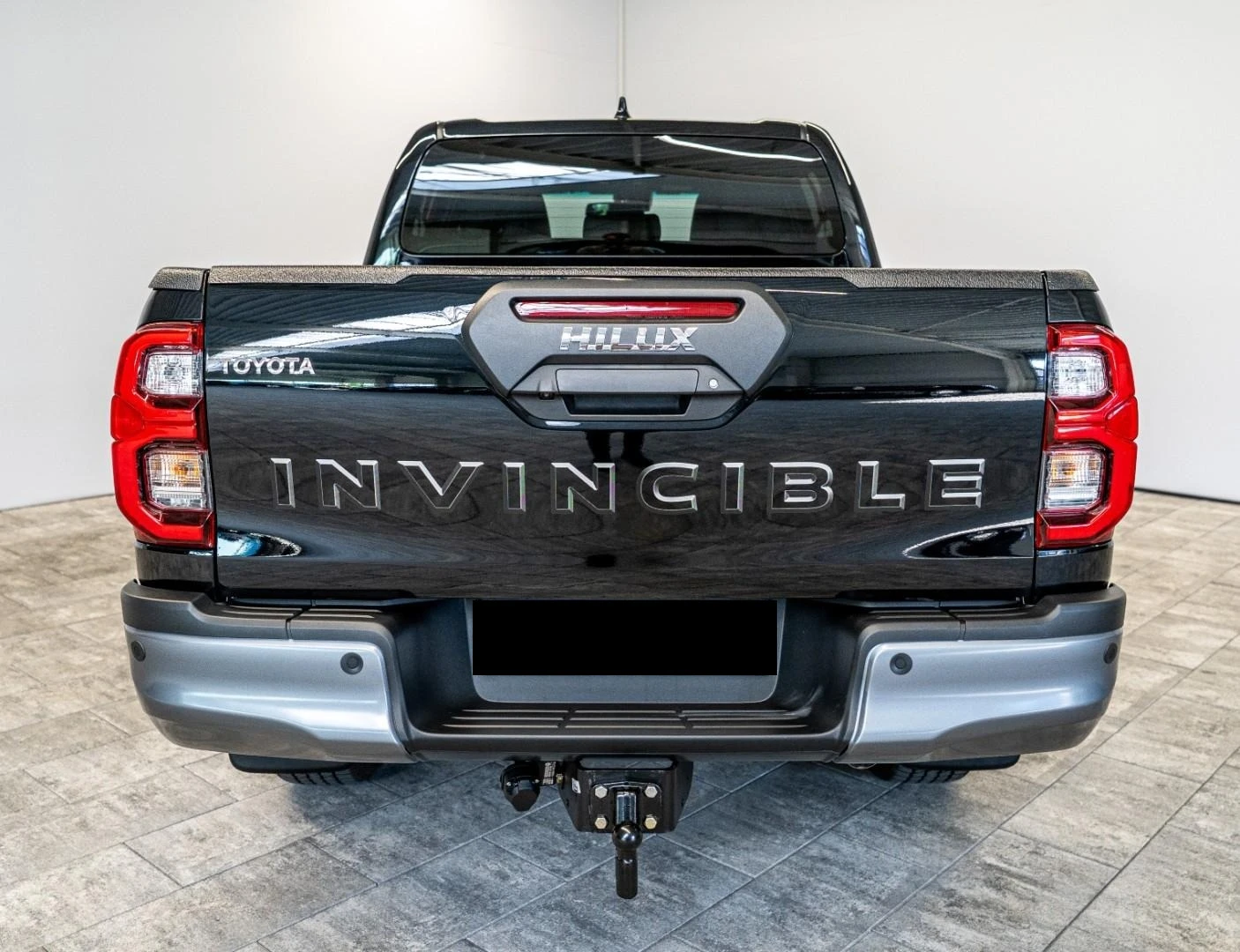 Toyota Hilux 2.8 D-4D/MILD HYBRID/INVINCIBLE/JBL/360/ - изображение 5