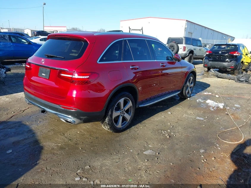 Mercedes-Benz GLC 300 2l, снимка 4 - Автомобили и джипове - 54047282
