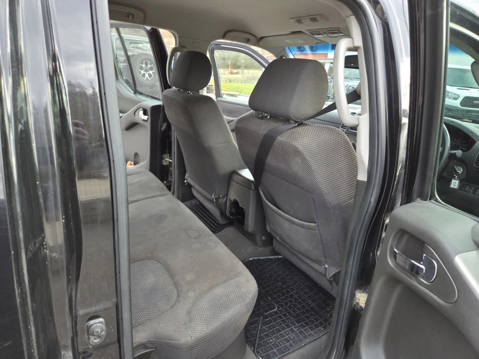 Nissan Navara, снимка 9 - Автомобили и джипове - 54284821