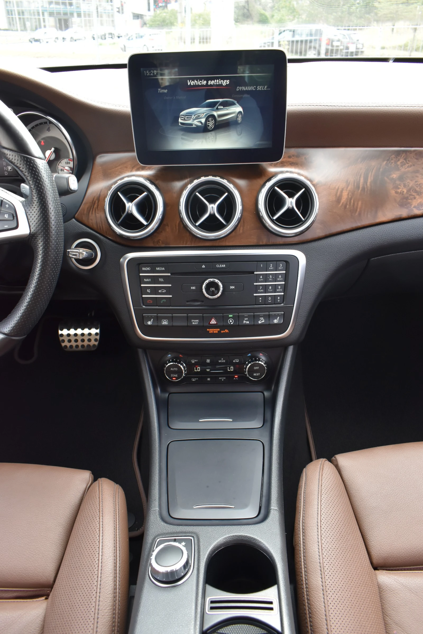 Mercedes-Benz GLA 220 4x4* AMG-LINE* TABACCO, снимка 16 - Автомобили и джипове - 55189915