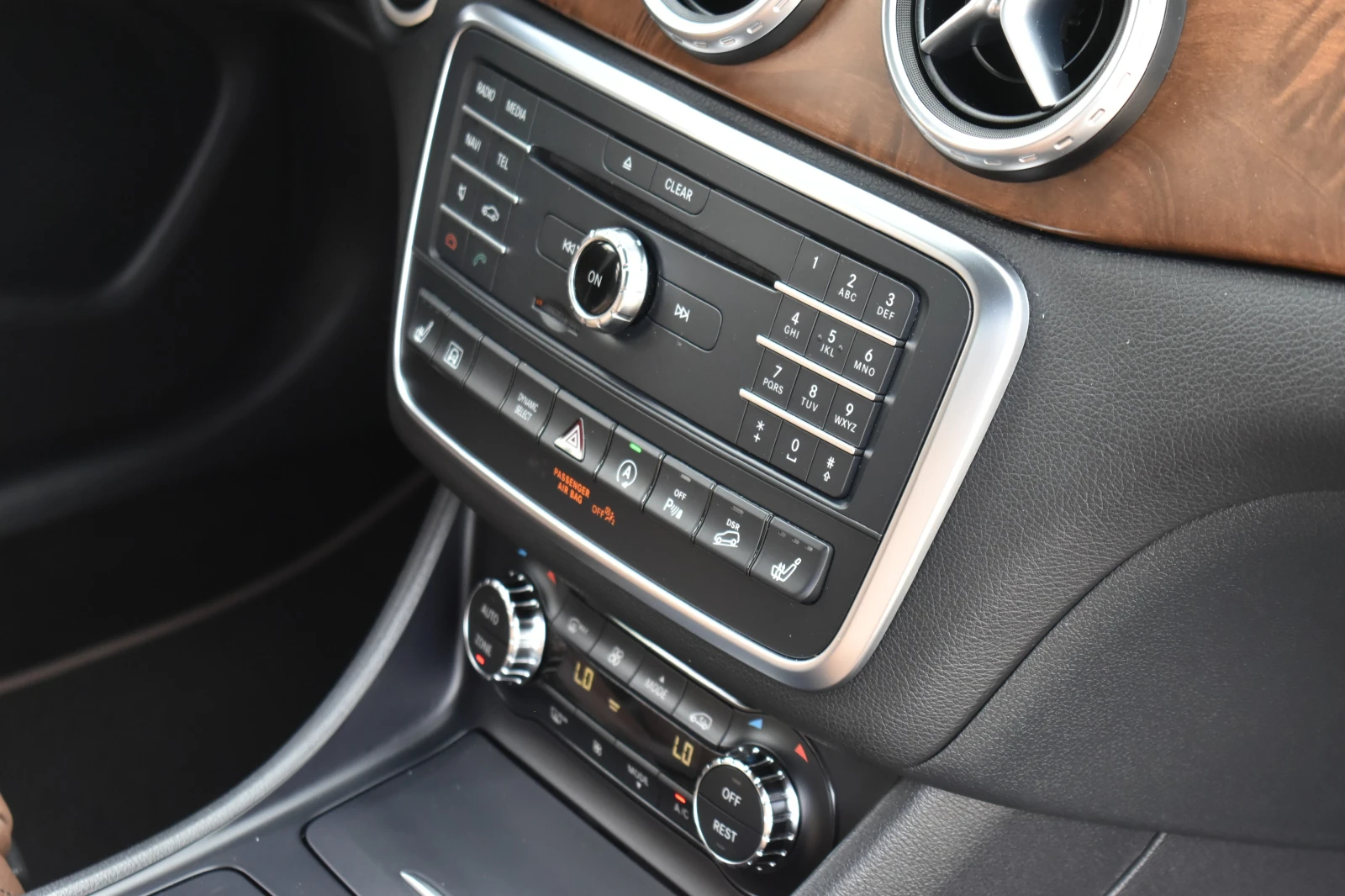 Mercedes-Benz GLA 220 4x4* AMG-LINE* TABACCO, снимка 14 - Автомобили и джипове - 55189915