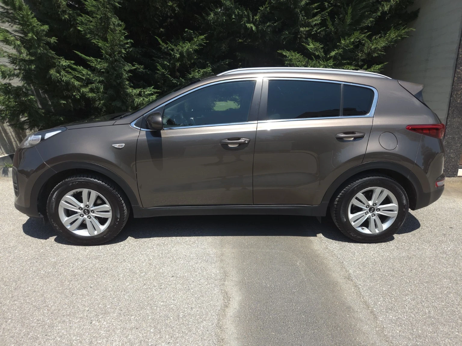 Kia Sportage KIA SPORTAGE 1.6 GDI BUSINESS CLASS БЕНЗИН / ГАЗ L, снимка 3 - Автомобили и джипове - 55317715