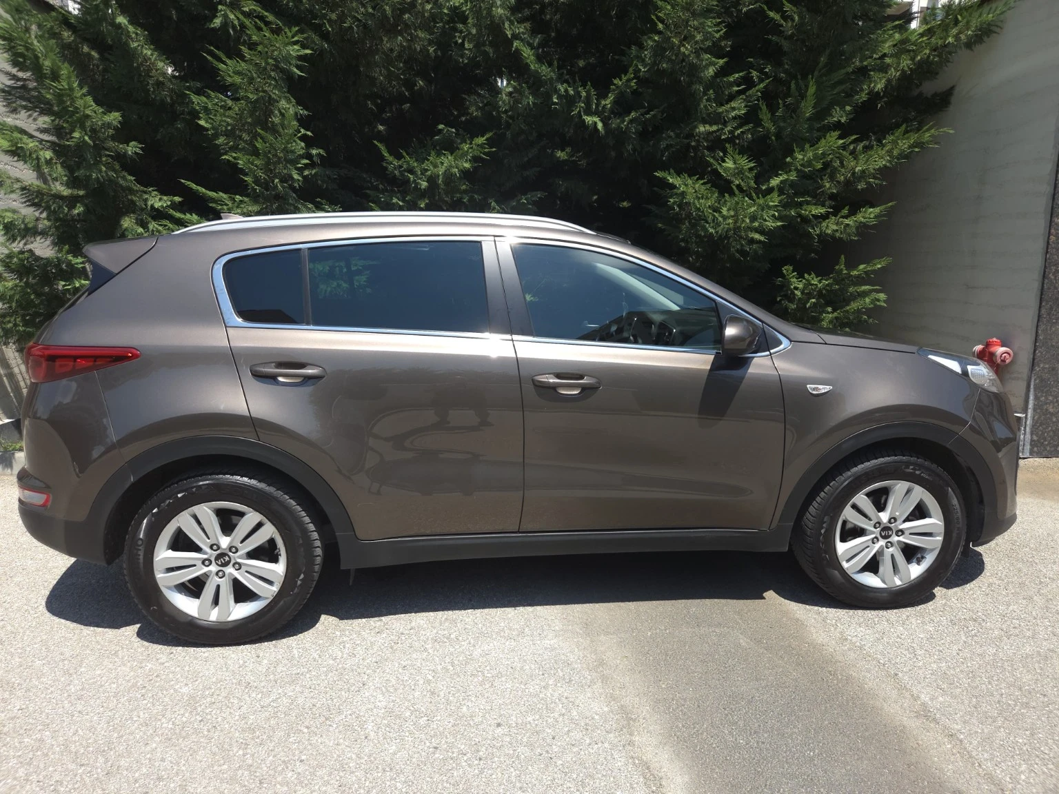 Kia Sportage KIA SPORTAGE 1.6 GDI BUSINESS CLASS БЕНЗИН / ГАЗ L, снимка 4 - Автомобили и джипове - 55317715