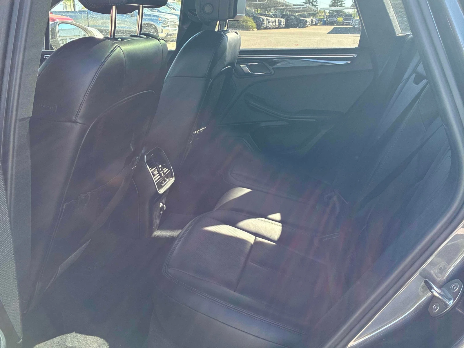 Porsche Macan * S * CARFAX * ЦЕНА ДО БГ, снимка 15 - Автомобили и джипове - 55890909