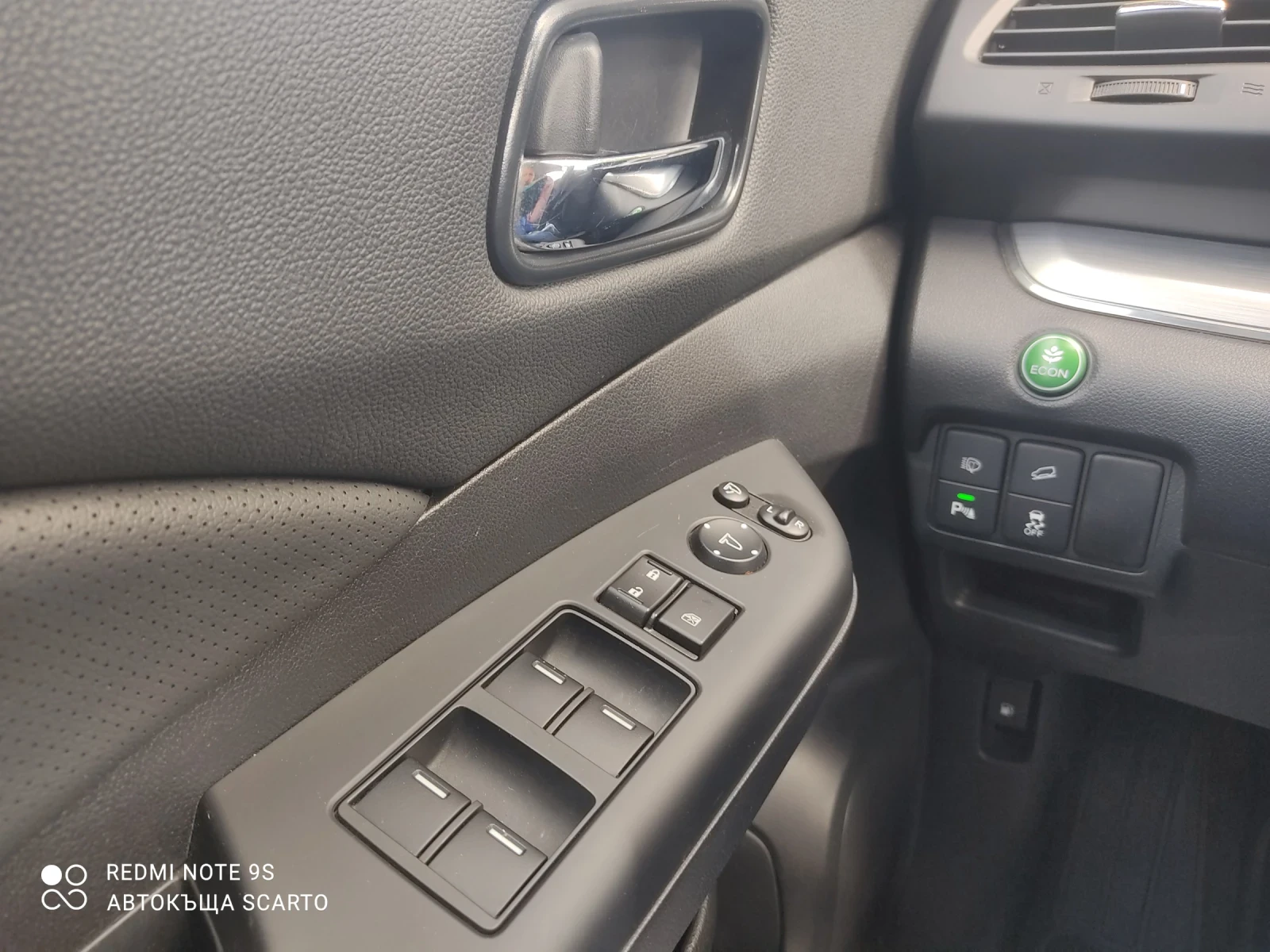 Honda Cr-v 2.0/156кс, автомат, 4х4, фейс, 2017г., снимка 8 - Автомобили и джипове - 55954792