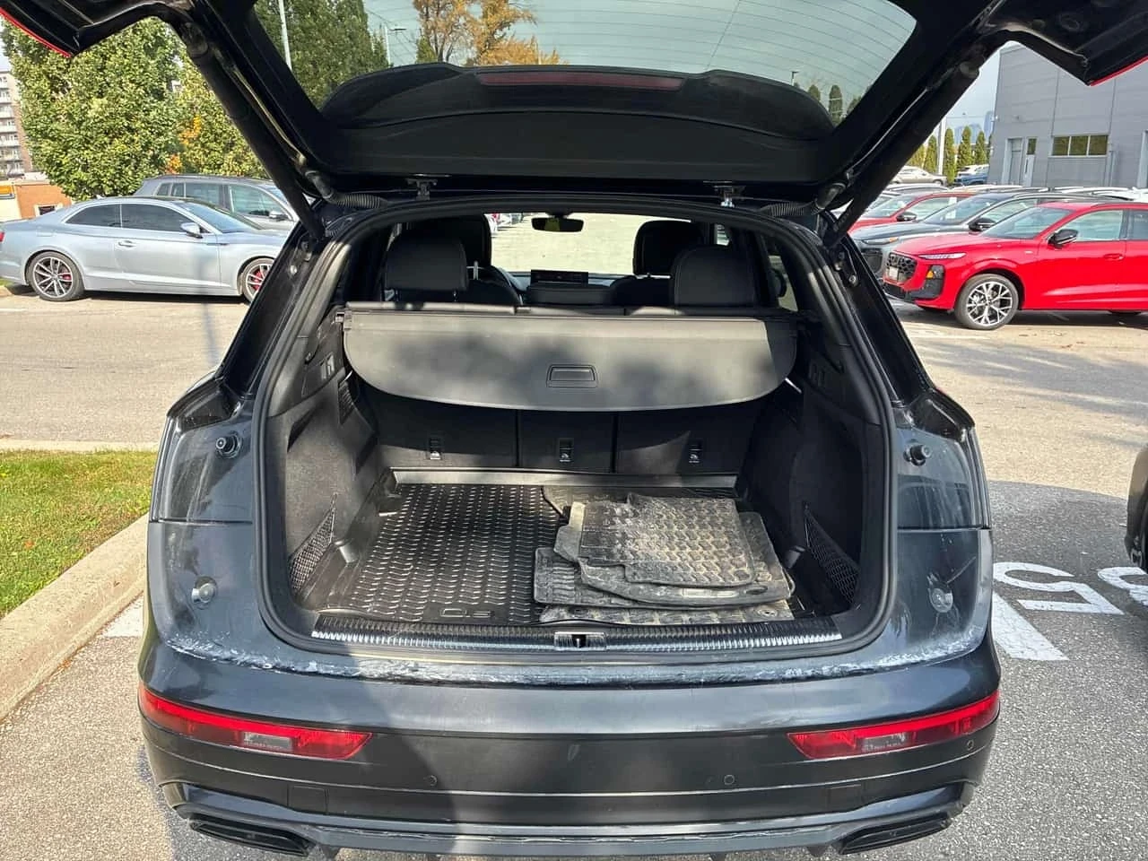 Audi Q5 TECHNIK AWD SHADOW LINE * KРАЙНА ЦЕНА* , снимка 14 - Автомобили и джипове - 56666390
