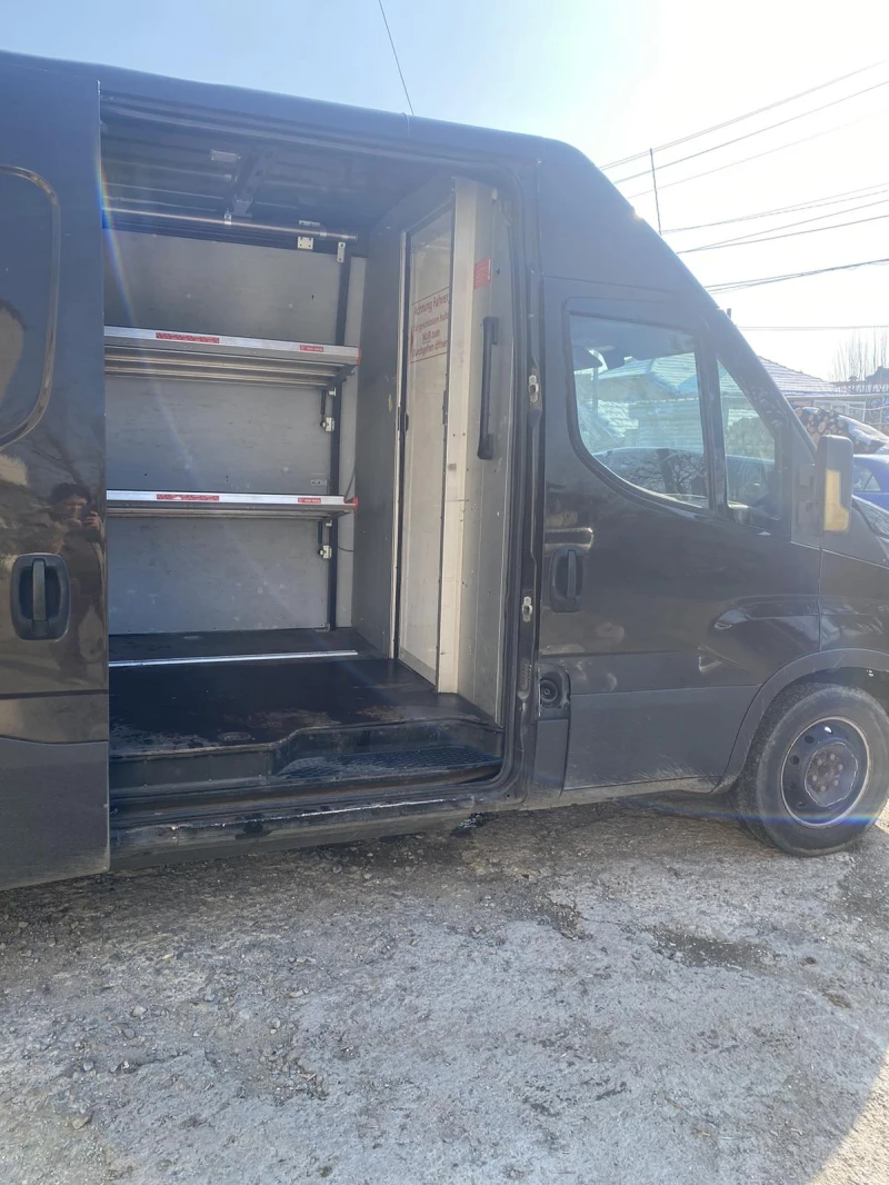 Iveco 35 Метан, снимка 8 - Бусове и автобуси - 52663004