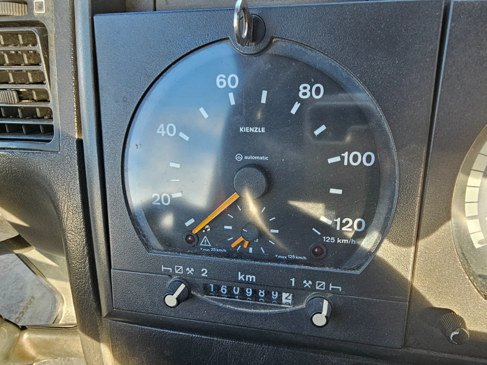 Iveco Eurocargo 24018   44 | Mobile.bg   13