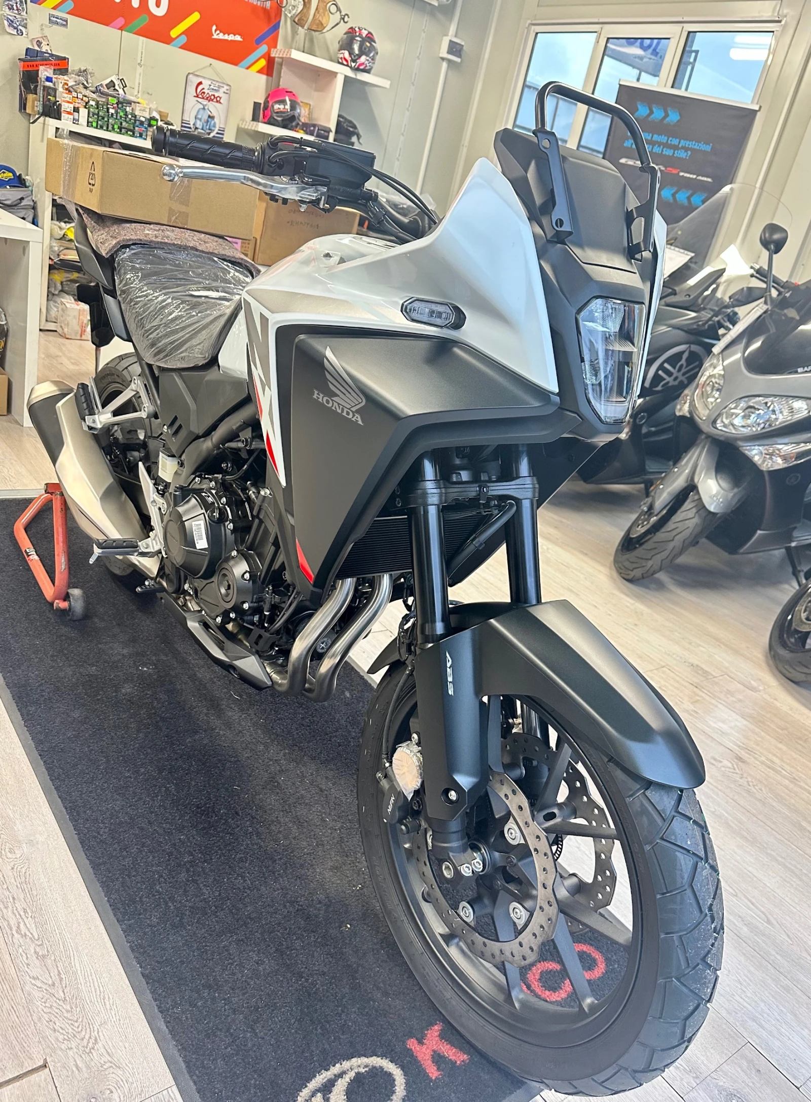 Honda Cb NX500 НОВ 2025 A2-35kw., снимка 1