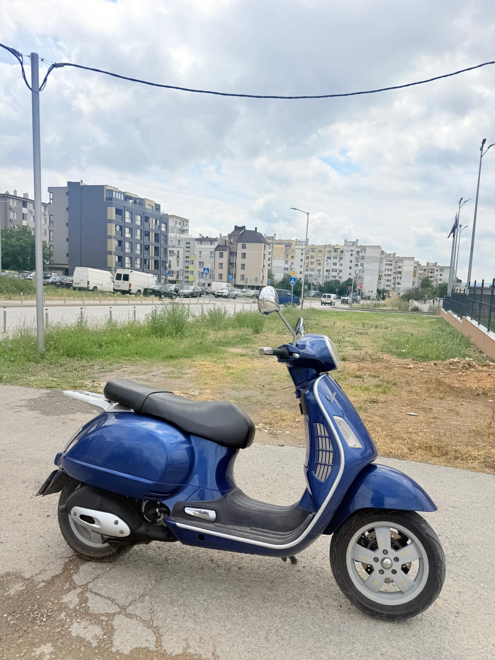 Vespa GTV 200cc Piaggio, снимка 2 - Мотоциклети и мототехника - 54356727