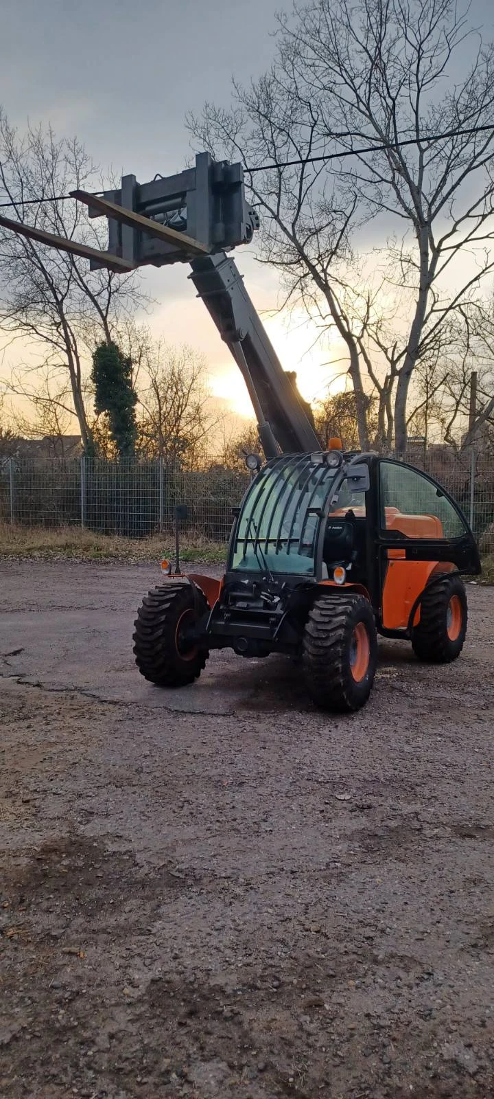 Челен товарач Manitou AUSA I 307 H, снимка 6 - Индустриална техника - 48842824