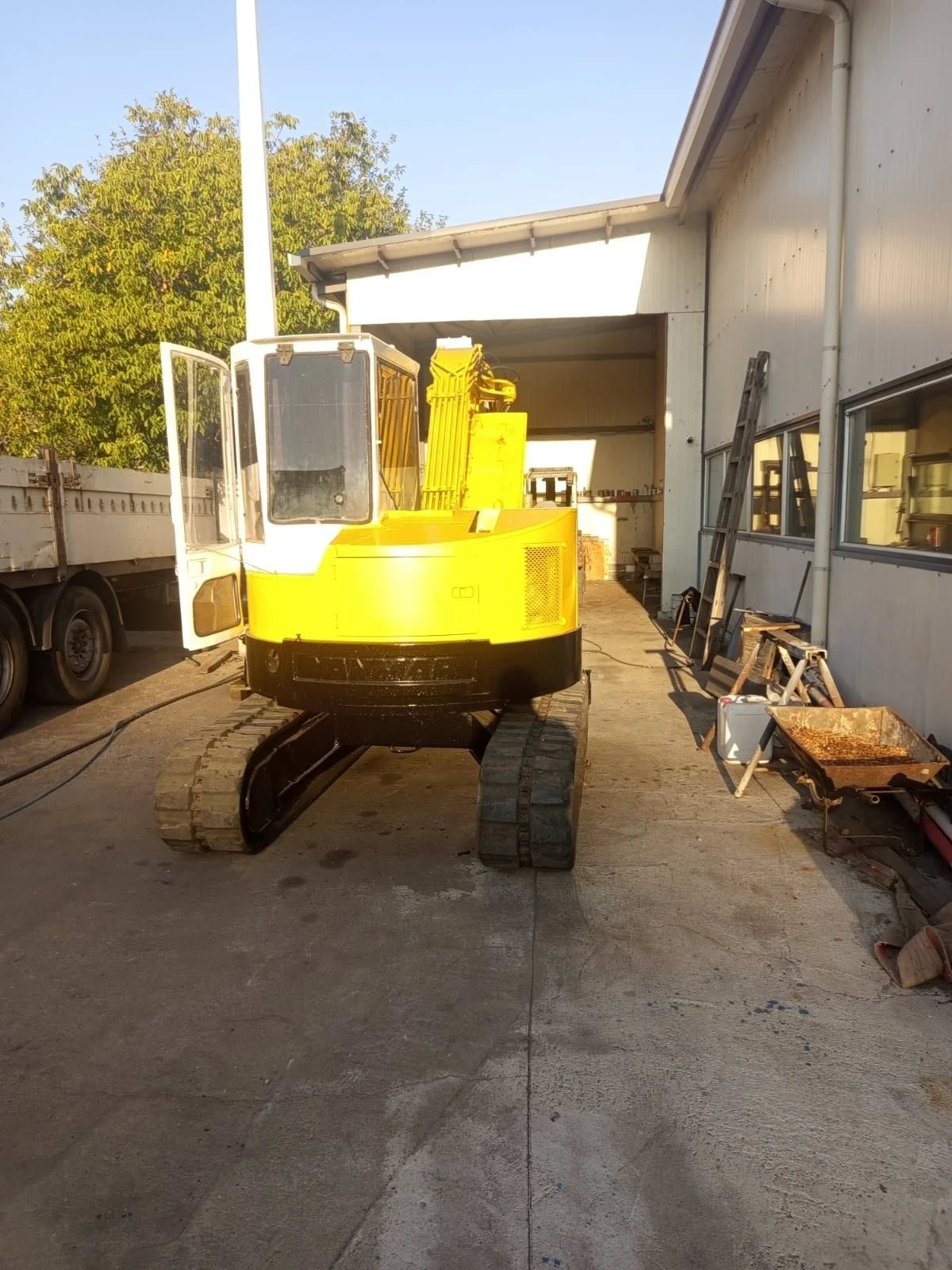 Багер Yanmar Crawler 5 тона, снимка 7 - Индустриална техника - 55953643