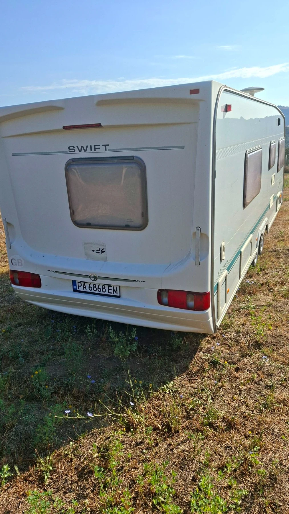 Каравана Swift CONQUEROR 630 LUX, снимка 4 - Каравани и кемпери - 55797532