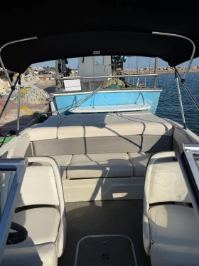 Моторна яхта Bayliner 185, снимка 9