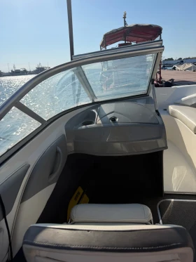 Моторна яхта Bayliner 185 | Auto.bg — изображение 11