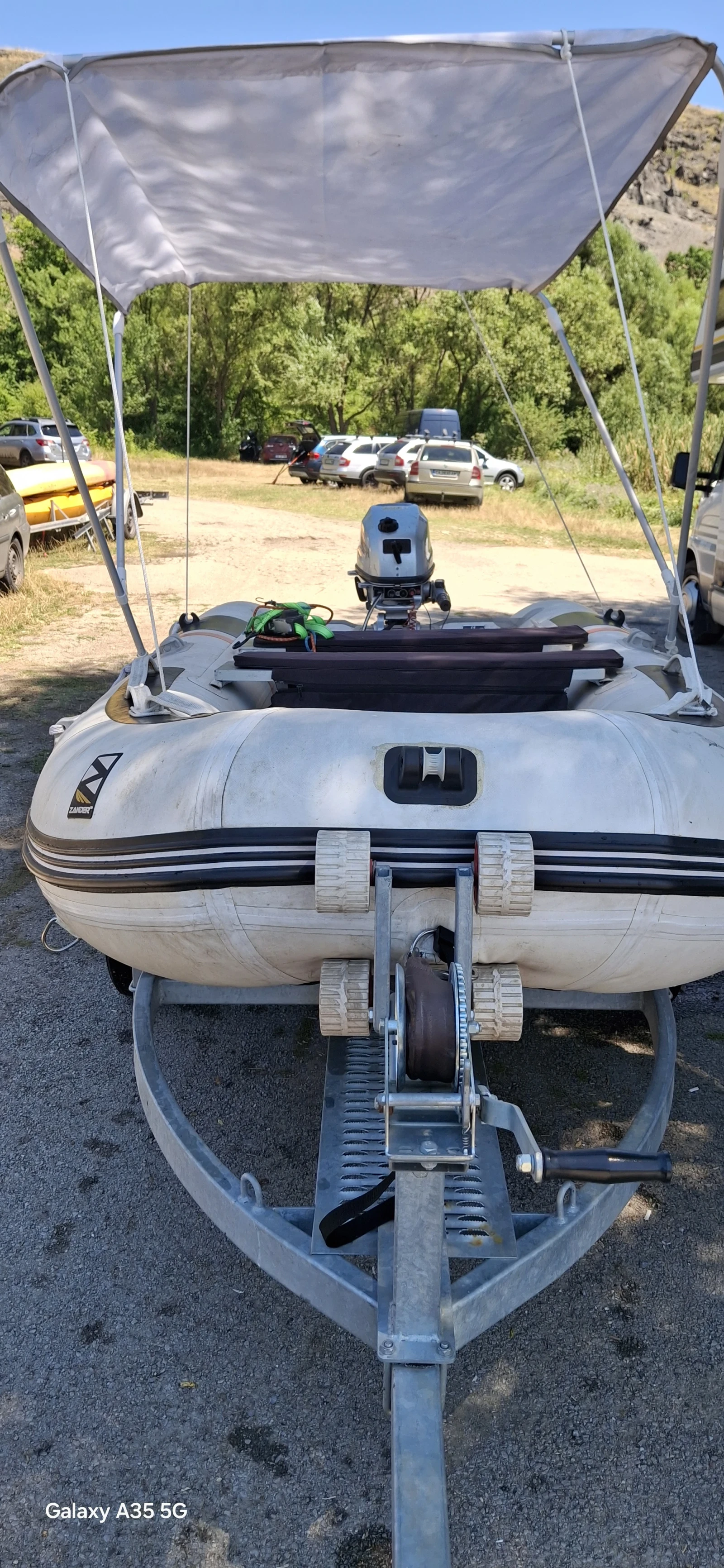 Надуваема лодка Zander 330