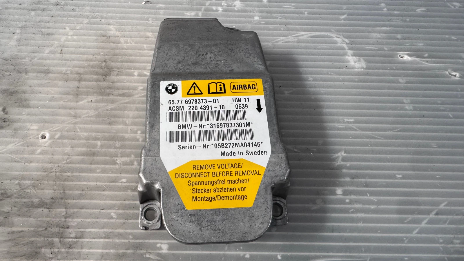 Airbag  /  /  a BMW E60 - 65.776978373-01 / 2204391-10 | Mobile.bg   2