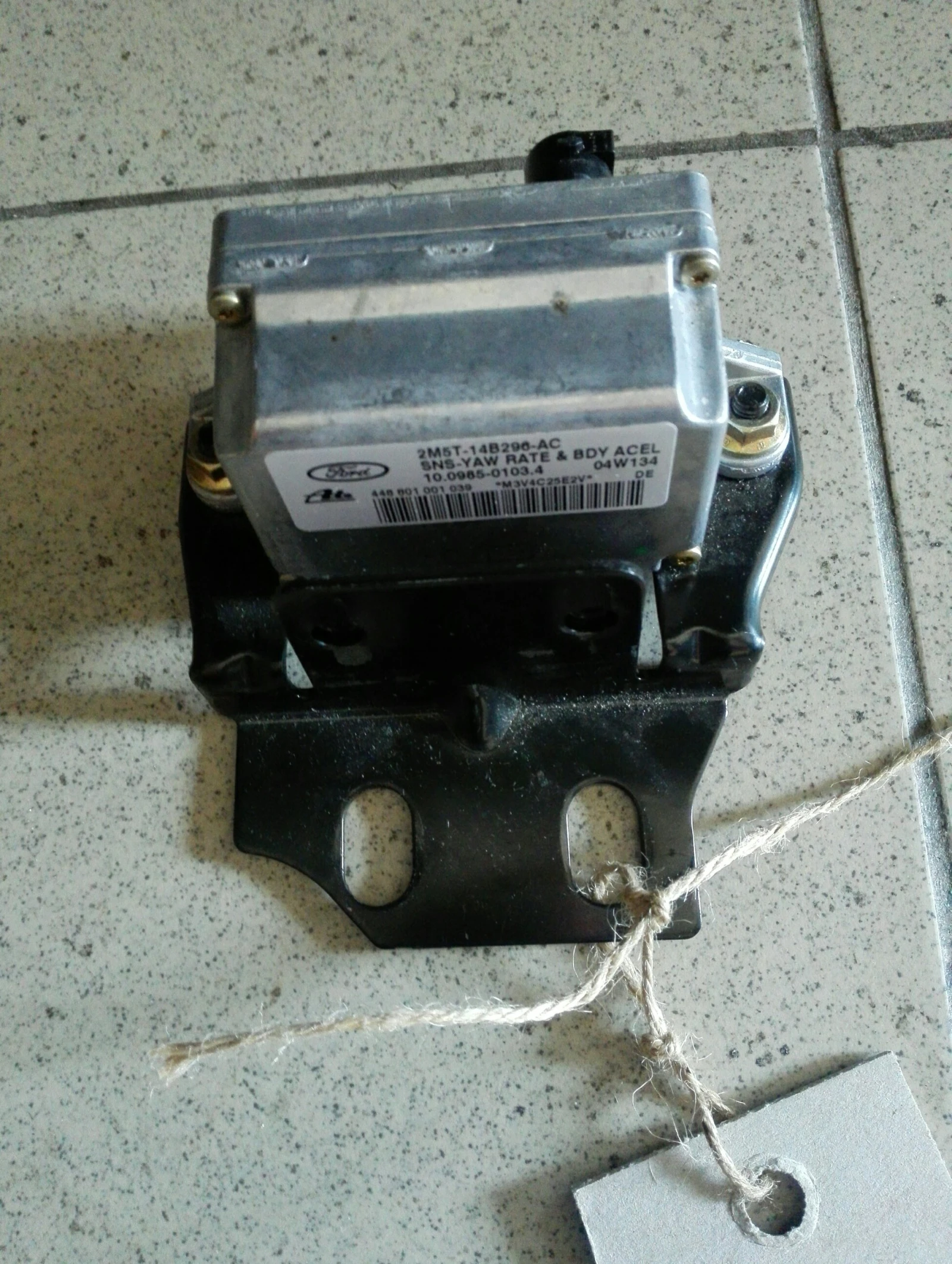 ��� (esp) ������ ����� � ���� 2.7� | Mobile.bg � ����������� 1