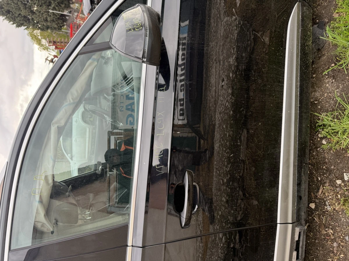 Предна лява врата за Audi Q7 VR 106 LC9X 4M 4M0831051