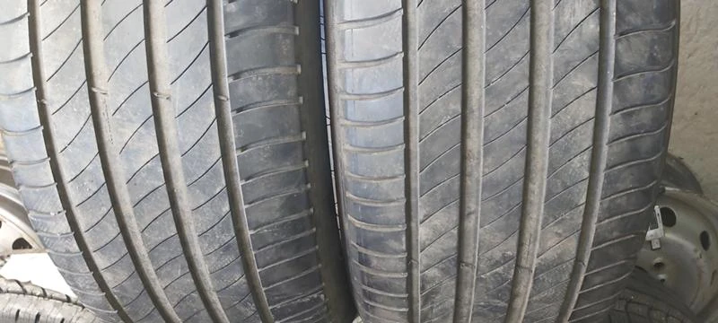 Гуми Летни 245/45R18, снимка 3 - Гуми и джанти - 32903271