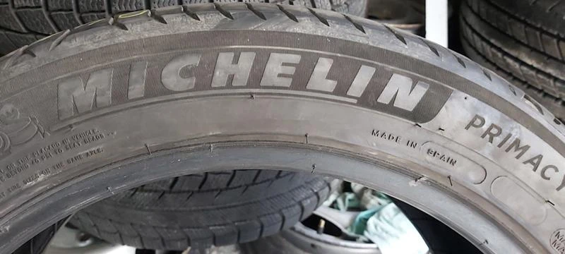 Гуми Летни 245/45R18, снимка 5 - Гуми и джанти - 32903271