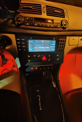 Mercedes-Benz E 320, снимка 13