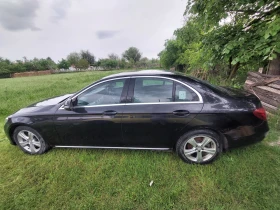Mercedes-Benz E 220, снимка 8