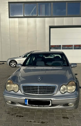 Mercedes-Benz C 220, снимка 4