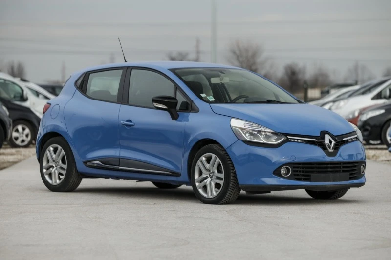 Renault Clio Бензин , снимка 1 - Автомобили и джипове - 44582686