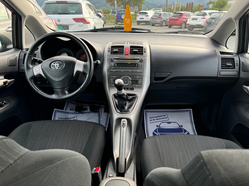 Toyota Auris 1.4 vvti , снимка 11 - Автомобили и джипове - 47304152