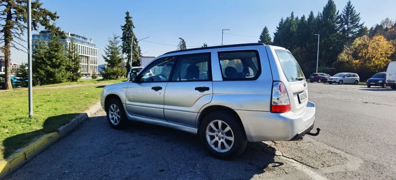 Subaru Forester LPG-автомат-теглич 2.0, снимка 1 - Автомобили и джипове - 47864504