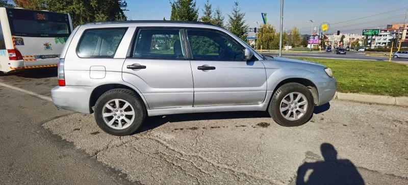 Subaru Forester LPG-автомат-теглич 2.0, снимка 7 - Автомобили и джипове - 47864504