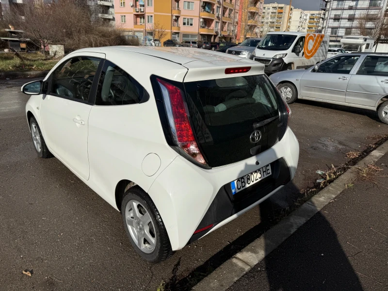 Toyota Aygo 1.0, снимка 4 - Автомобили и джипове - 48280976