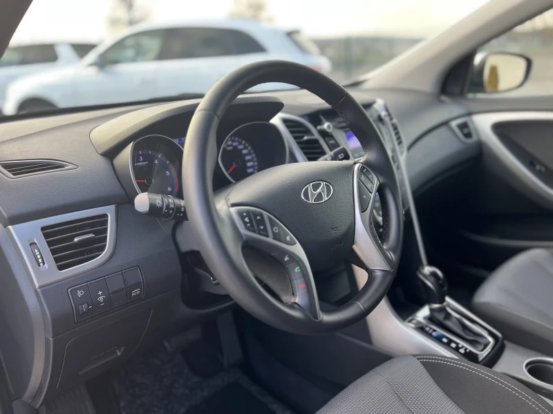 Hyundai I30 CRDi, снимка 7 - Автомобили и джипове - 48310038