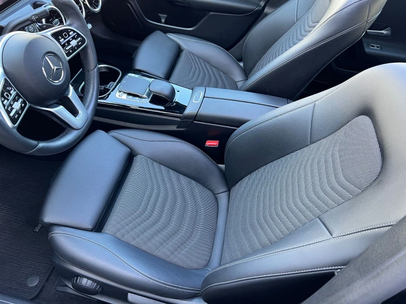 Mercedes-Benz A 200 150HP/NAVI/LED/AMBI/DISTR/CAM/PANO/434vpr, снимка 10 - Автомобили и джипове - 50300683