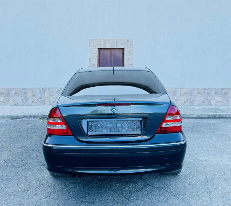 Mercedes-Benz C 220 АВАНГАРД* АВТОМАТ, снимка 12 - Автомобили и джипове - 51303003