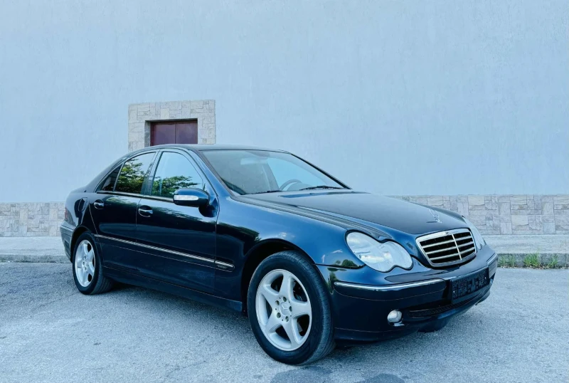 Mercedes-Benz C 220 АВАНГАРД* АВТОМАТ, снимка 3 - Автомобили и джипове - 51303003