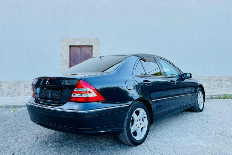 Mercedes-Benz C 220 АВАНГАРД* АВТОМАТ, снимка 7 - Автомобили и джипове - 51303003