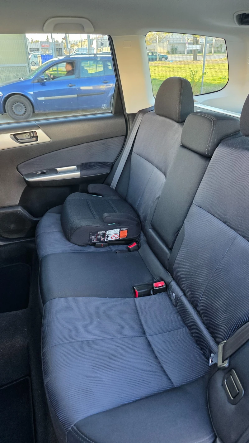 Subaru Forester 2.0, снимка 14 - Автомобили и джипове - 52347001