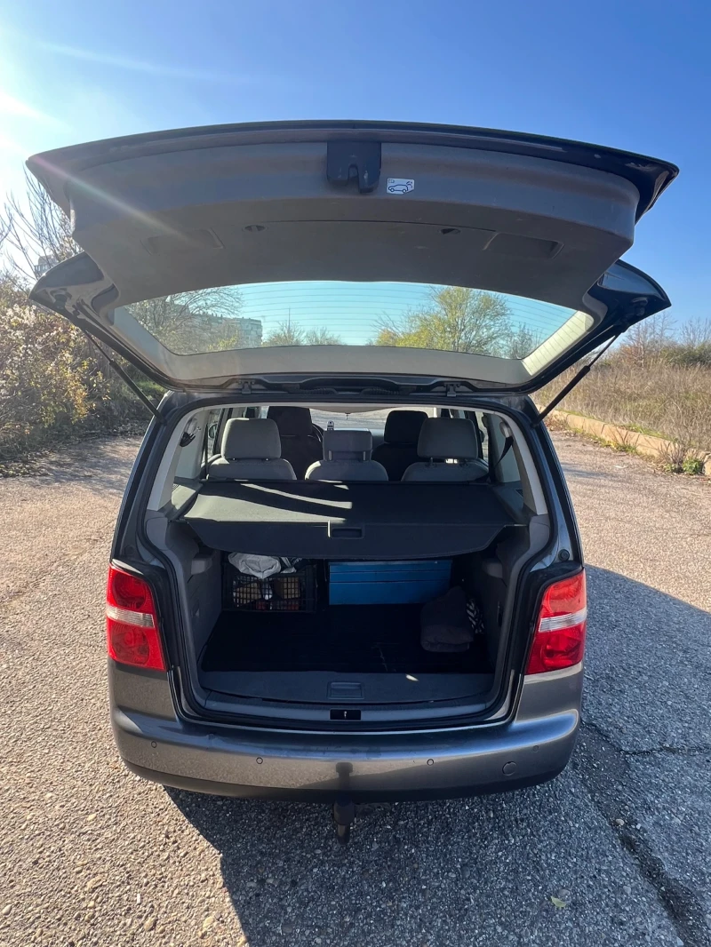 VW Touran 1.9 TDI 101 6+ 1, снимка 16 - Автомобили и джипове - 53100836