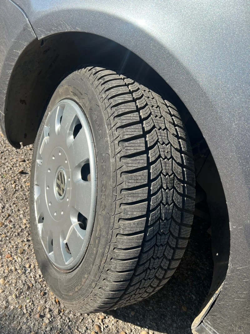 VW Touran 1.9 TDI 101 6+ 1, снимка 14 - Автомобили и джипове - 53100836