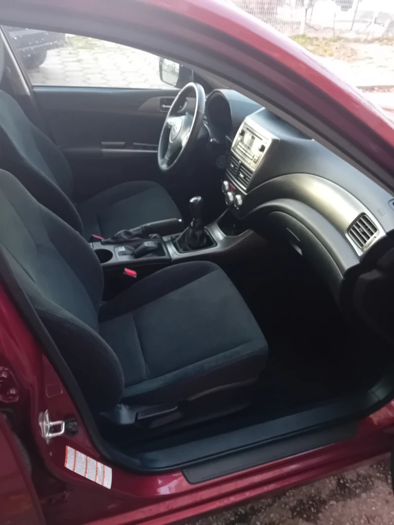 Subaru Impreza 1.5 4х4, снимка 12 - Автомобили и джипове - 52676428