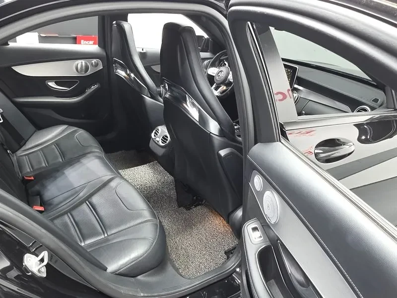 Mercedes-Benz C 63 AMG, снимка 11 - Автомобили и джипове - 56737904