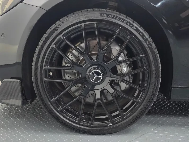 Mercedes-Benz C 63 AMG, снимка 5 - Автомобили и джипове - 56737904