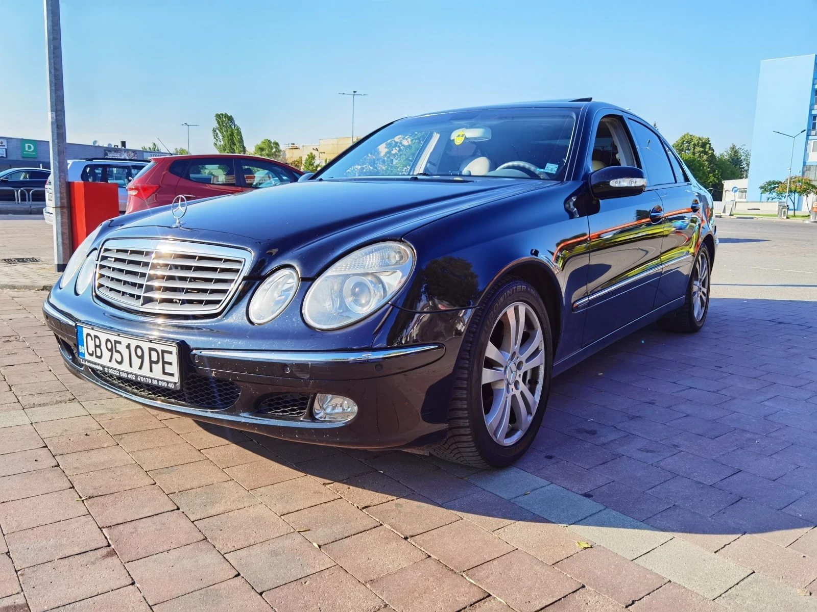Mercedes-Benz E 320, снимка 1