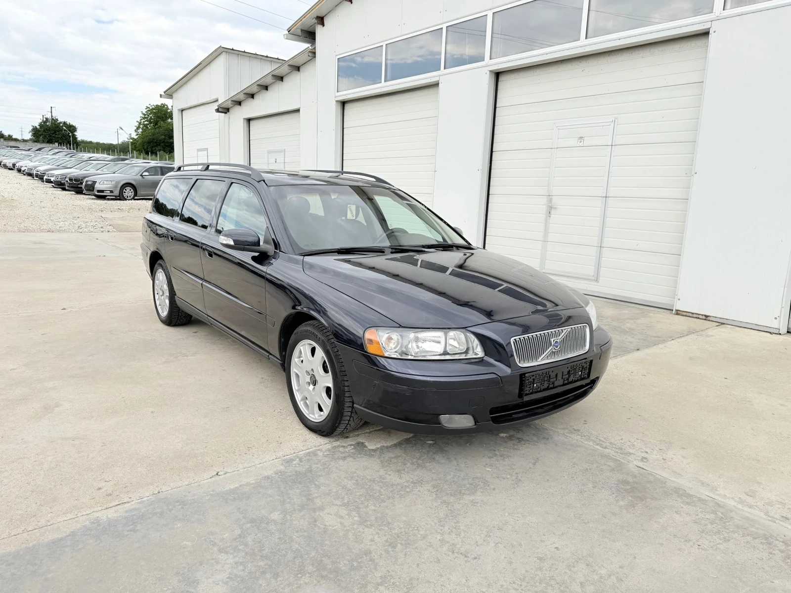 Volvo V70 2.4d D5* NOVA* UNIKAT, снимка 11 - Автомобили и джипове - 37762203