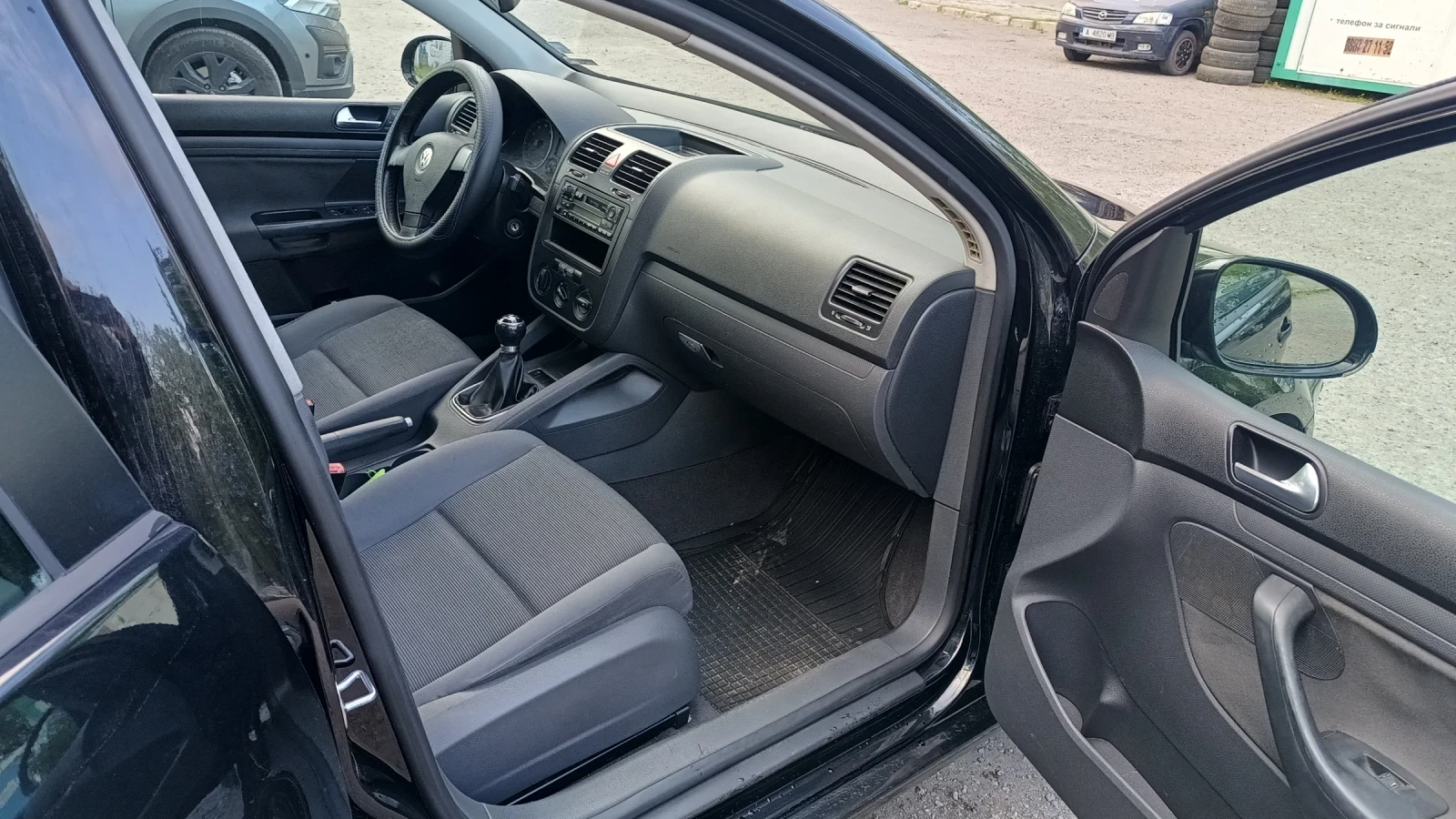 VW Golf 1.6 MPI 102 к.с. - изображение 9