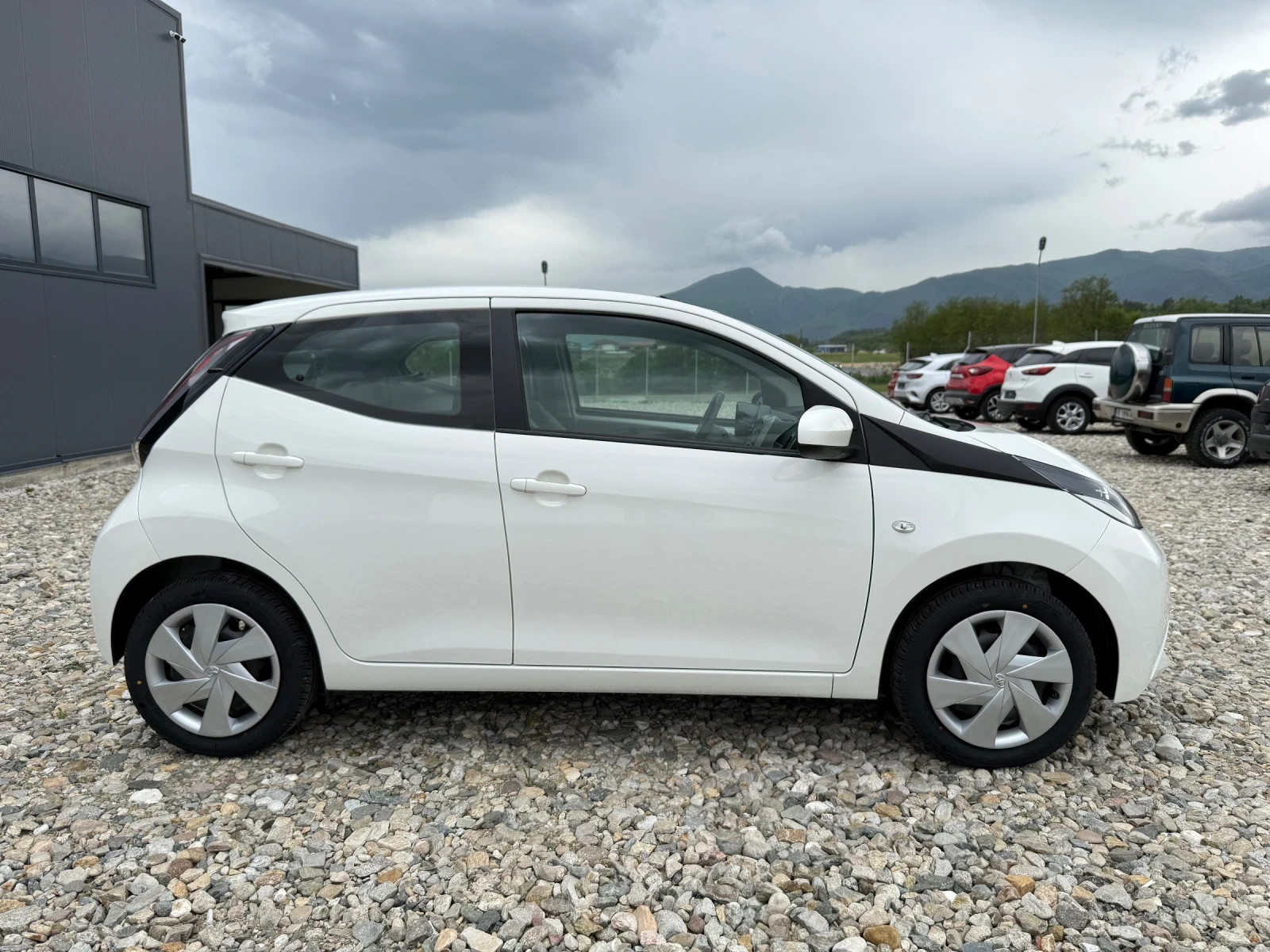 Toyota Aygo NAVI CAMERA - изображение 7