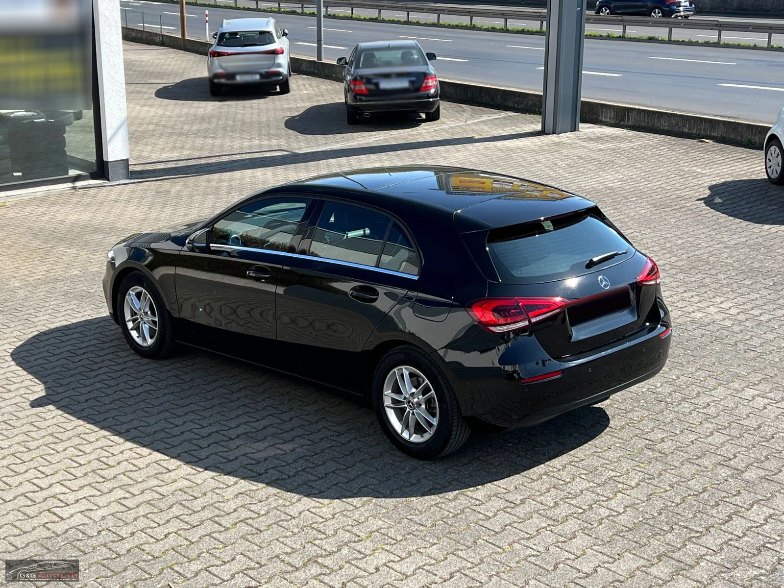 Mercedes-Benz A 200 150HP/NAVI/LED/AMBI/DISTR/CAM/PANO/434v - изображение 3