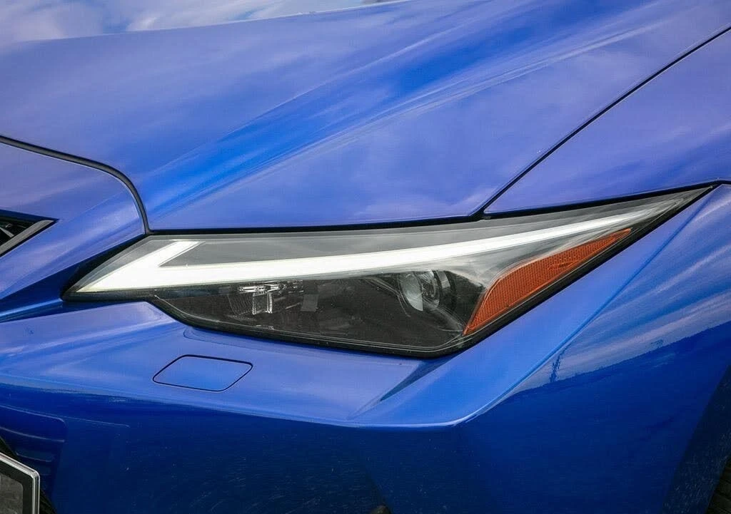 Lexus IS 350 F Sport AWD * АвтоКредит* (ЦЕНА ДО БГ) - изображение 6